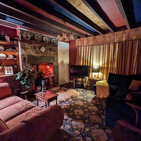 Fantastic Sea Views At Century'S Old Alma'S Cottage - Sleeps Up To 8 Guests Penmaen-mawr المظهر الخارجي الصورة