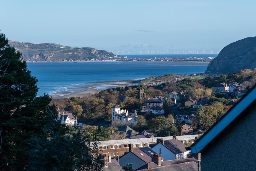 Fantastic Sea Views At Century'S Old Alma'S Cottage - Sleeps Up To 8 Guests Penmaen-mawr المظهر الخارجي الصورة