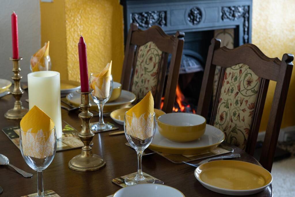 Fantastic Sea Views At Century'S Old Alma'S Cottage - Sleeps Up To 8 Guests Penmaen-mawr المظهر الخارجي الصورة