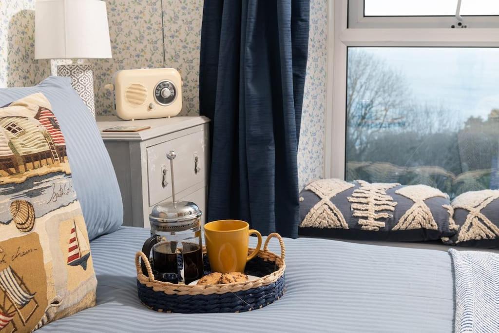 Fantastic Sea Views At Century'S Old Alma'S Cottage - Sleeps Up To 8 Guests Penmaen-mawr المظهر الخارجي الصورة
