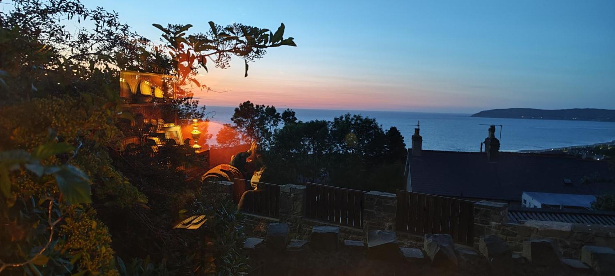 Fantastic Sea Views At Century'S Old Alma'S Cottage - Sleeps Up To 8 Guests Penmaen-mawr المظهر الخارجي الصورة