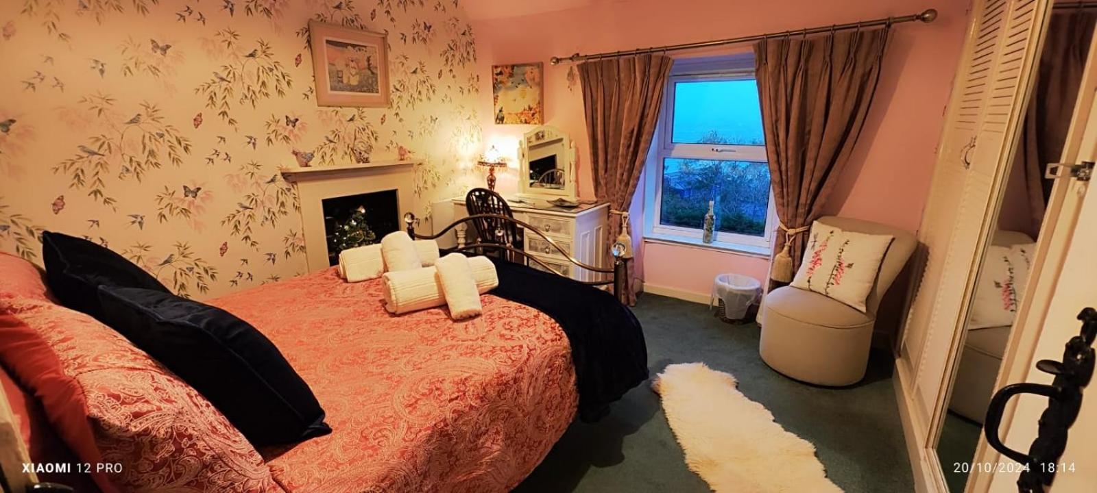 Fantastic Sea Views At Century'S Old Alma'S Cottage - Sleeps Up To 8 Guests Penmaen-mawr المظهر الخارجي الصورة