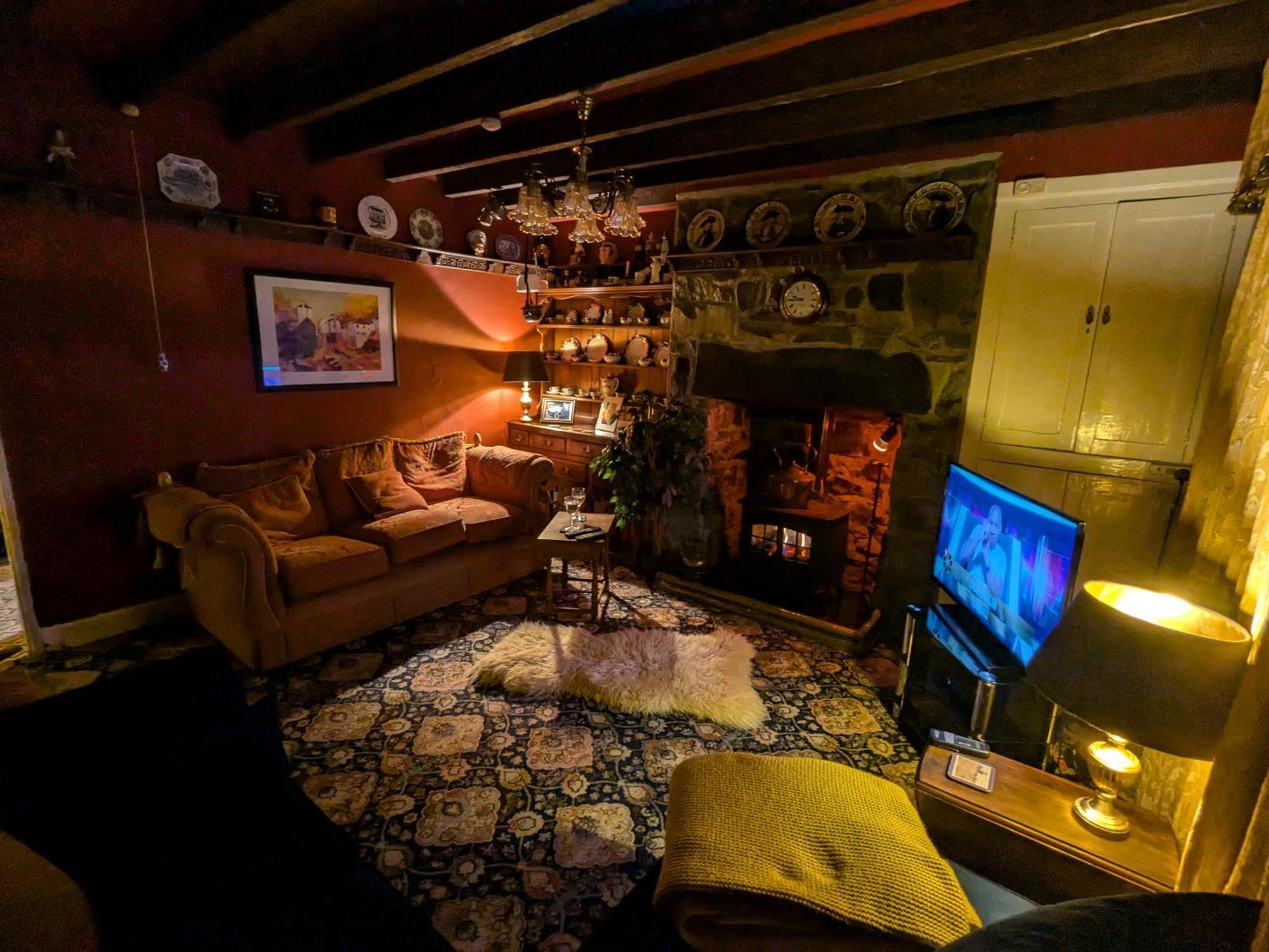 Fantastic Sea Views At Century'S Old Alma'S Cottage - Sleeps Up To 8 Guests Penmaen-mawr المظهر الخارجي الصورة